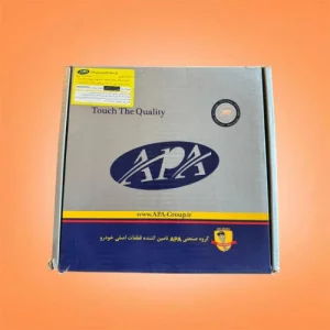 بسته‌بندی اورجینال کاسه چرخ عقب پژو ۴۰۵ APA همراه با لیبل برند و مشخصات فنی