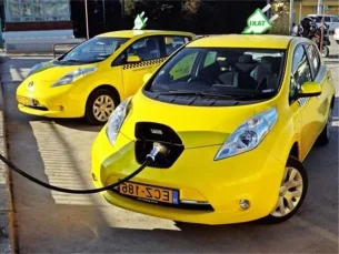 امضای قرارداد برای ورود ۱۰۰۰ دستگاه خودرو برقی در پایتخت/ جایگزین شدن خودروهای برقی به جای تاکسی‌های فرسوده (مطلب)