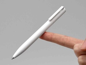 خودکار شیائومی مدل Xiaomi Mi Gel Ink Pen دارای وزن کم