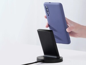 استند شارژر وایرلس شیائومی Mi 20W Wireless Charging Stand WPC02ZM قابلیت شارژ از روی کاور