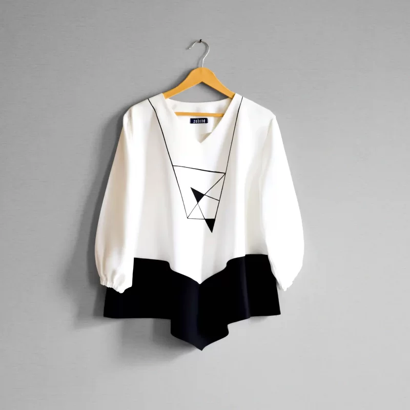 بلوز زنانه طرح هندسی سفید
