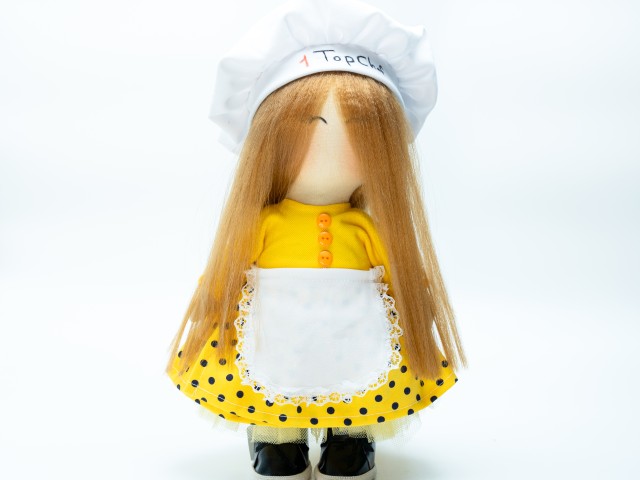عروسک دختر سرآشپز