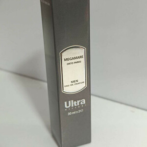 عطر جیبی مردانه اولترا ویرچوآل مدل MEGAMARE با رایحه خنک و شیرین حجم 30 میلی‌لیتر