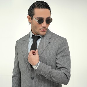 کت و شلوار مردانه دیپلمات ریز طوسی روشن زرپوشان مدل Kara02