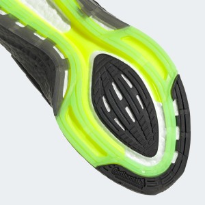 کفش مخصوص دویدن مردانه آدیداس مدل ULTRABOOST 22 کد GX5917