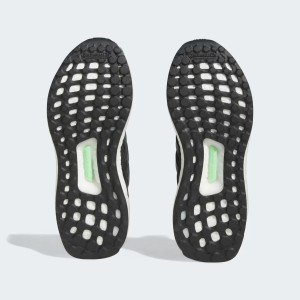 کفش مخصوص دویدن زنانه آدیداس مدل ULTRABOOST کد HQ4218