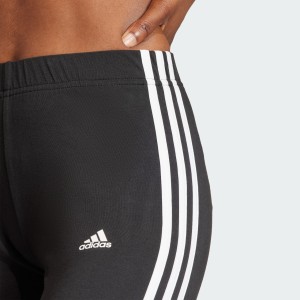 GR3866 | Essentials 3-Stripes Bike Shorts