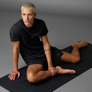 Designed for Training Yoga Seamless Tee