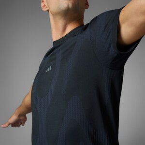 Designed for Training Yoga Seamless Tee