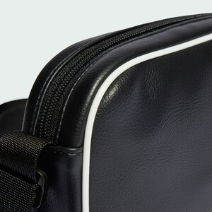 Adicolor Classic Mini Airliner Bag