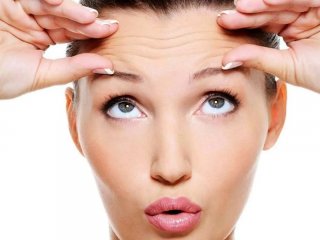 خداحافظی با چین‌وچروک‌های پوست به لطف بلوبری