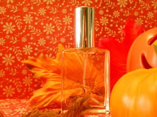 عطرهای پاييزی برای خانم‌ها و آقايان