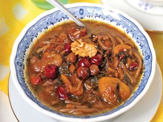 آش ترش و شیرین (آش آجیل)