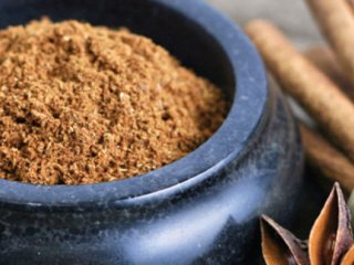 مخلوط پنج ادویه