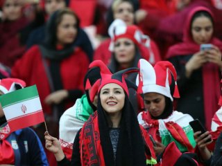 فوتبال ایران در آستانه تعلیق و اخراج از فیفا قرار گرفت