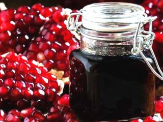 طرز تهیه سس انار ؛ یک چاشنی بی نظیر