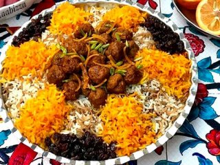 طرز تهیه‌ی رشته پلو مجلسی؛ با مرغ یا گوشت