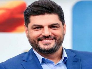 سام درخشانی: مادرم عاقم کرد!