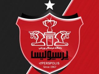 یحیی مقابل مردی که پیراهن پرسپولیس را پاره کرد