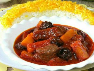 طرز تهیه خورشت کدو حلوایی؛ یک خورشت خوشمزه‌ی پاییزی