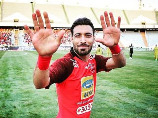 درخواست هواداران پرسپولیس از شجاع: دیگر برنگرد!