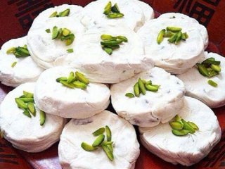 طرز تهیه گز آردی در منزل