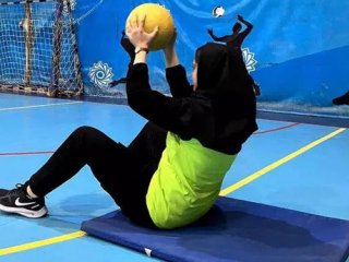 ۵ دلیل برای ورزش عضلات بالا تنه در زنان