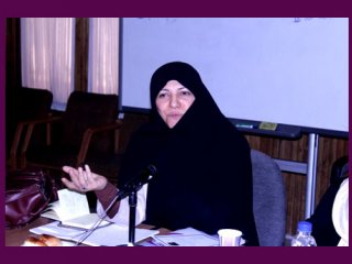 لزوم آسیب‌شناسی حضور کم‌رنگ زنان در تصمیم‌گیری‌ها توسط دولت چهاردهم