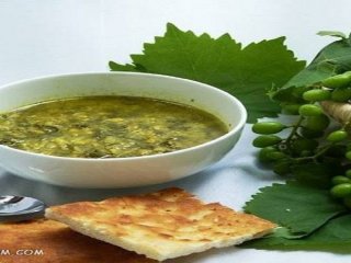 طرز تهیه آش برگ مو