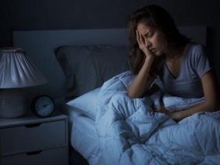افسردگی شبانه؛ چرا شب‌ها احساس افسردگی می‌کنیم؟