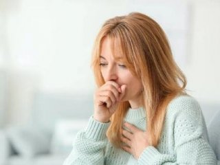 درمان خانگی سرفه خشک؛ راهکارهای ساده‌ای که می‌توانید امتحان کنید