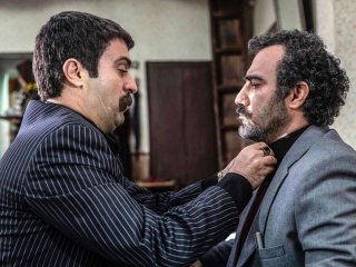 نقی و ارسطو در سواحل قبرس