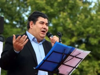 کنسرت سالار عقیلی در فضای باز برج میلاد