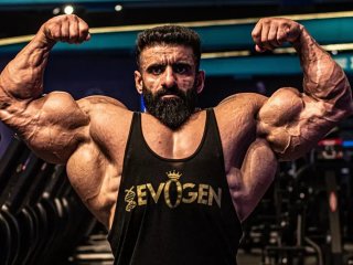عاشقانه هادی چوپان با همسرش پس از نتایج مستر المپیا (عکس)