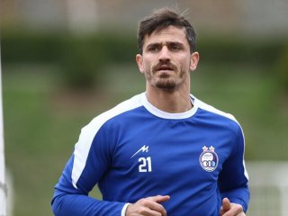 وریا غفوری به دیدار استقلال و آلومینیوم نرسید