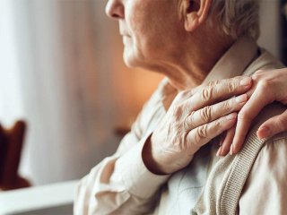 افشای حقیقت تلخ: چرا زنان بیشتر از مردان به آلزایمر مبتلا می‌شوند؟