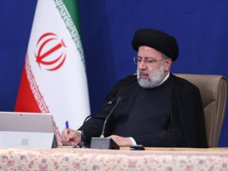 رئیسی چهارشنبه را عزای عمومی اعلام کرد