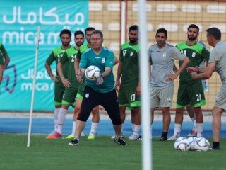 اسکوچیچ مجبور شد یک پرسپولیسی را خط بزند