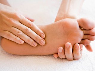 کمبود این ویتامین سبب خواب رفتن پا می‌شود!