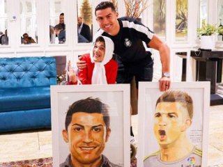 لباس اصلی رونالدو را از فاطمه حمامی پس گرفتند؟