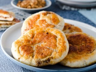 هوتوک؛ شیرینی مشهور خیابانی در کره جنوبی