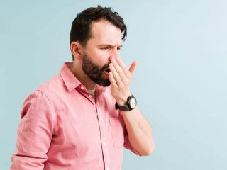 ۵ راهکار ساده برای رفع بوی بد سیر از دهان