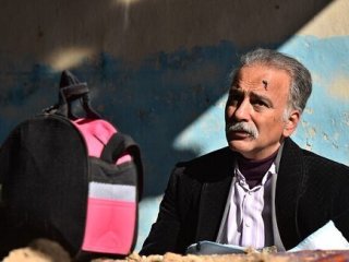 خلیل سریال «نون خ» در سن ۵۲ سالگی در اکران فیلمش
