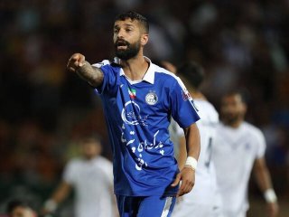 آرمین سهرابیان با هواداران استقلال خداحافظی کرد + عکس