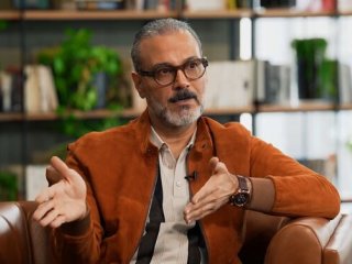 علیرضا قربانی در کنار بهنوش طباطبایی و سیامک انصاری + عکس