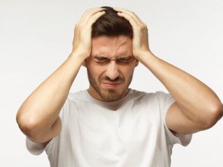 مبتلایان به میگرن این نوع پنیر را مصرف نکنند