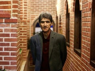 یادگاری حامد بهداد از ناصر تقوایی+عکس