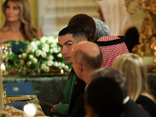 کریس رونالدو در کاخ سفید ؛ سلفی CR7 با ایلان ماسک