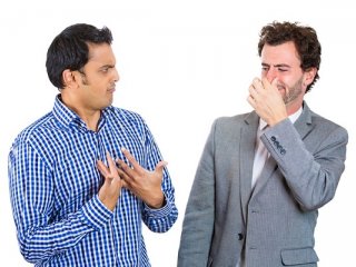 اگر بدنتان بوی بد میدهد، این ۳ ویتامین را بخورید