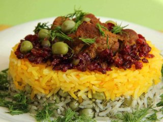 طرز تهیه پلوی نخود فرنگی با مرغ ریش ریش شده